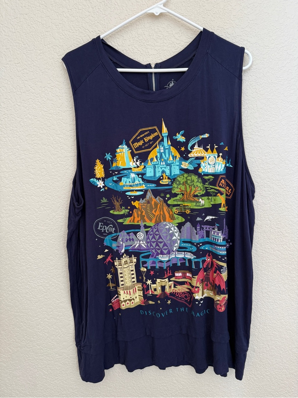 Disney Parks Zippered Tank Top Blouse 2X Navy Blue